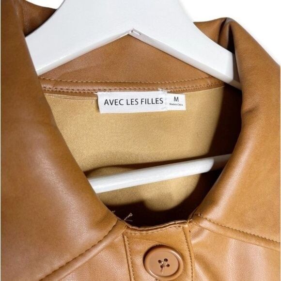 AVEC LES FILLES Faux Leather Crop Jacket in Cognac - Picture 3 of 7